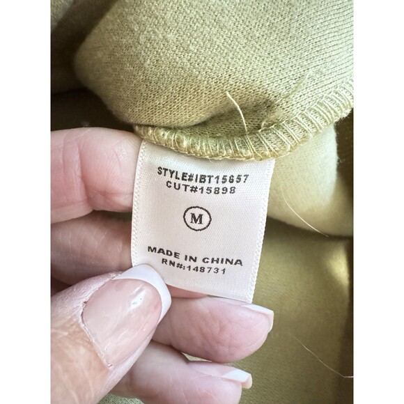 Blue Blush Women's Chartreuse Soft Fleece Oversized Button-Up Cardigan Medium - Picture 6 of 8